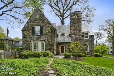 209 Saint Dunstans Rd