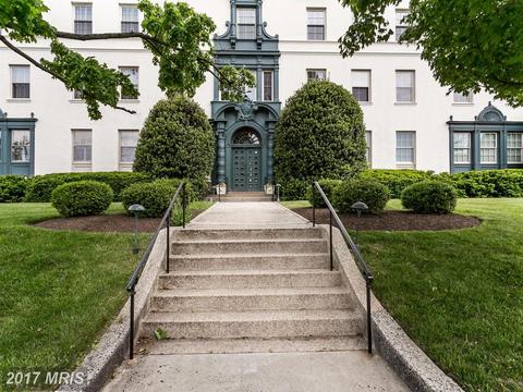 209 Saint Dunstans Rd