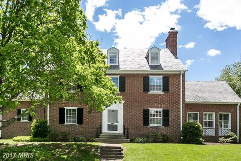 209 Saint Dunstans Rd