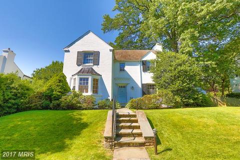 209 Saint Dunstans Rd
