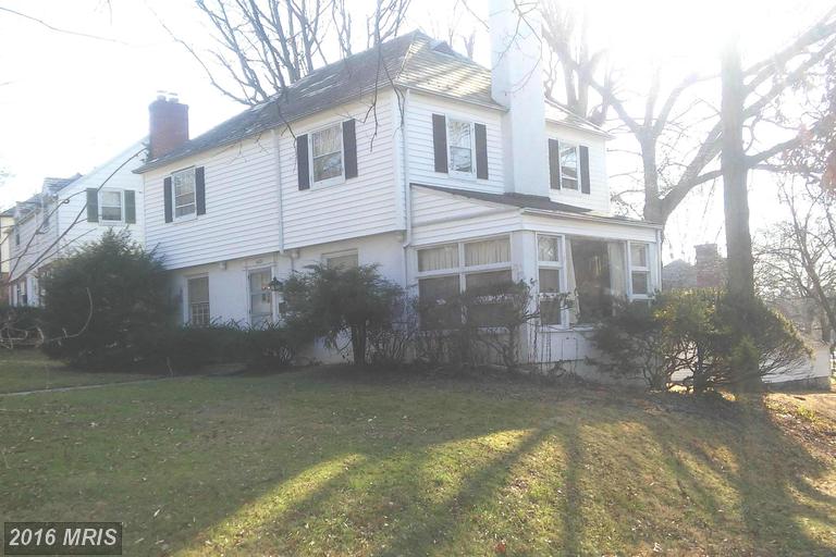 1527 Kingsway Rd