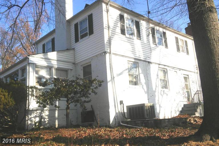 1527 Kingsway Rd