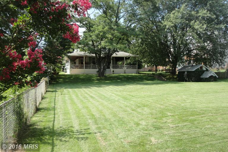 1 Kingston Cove Rd, Middle River MD 21220
