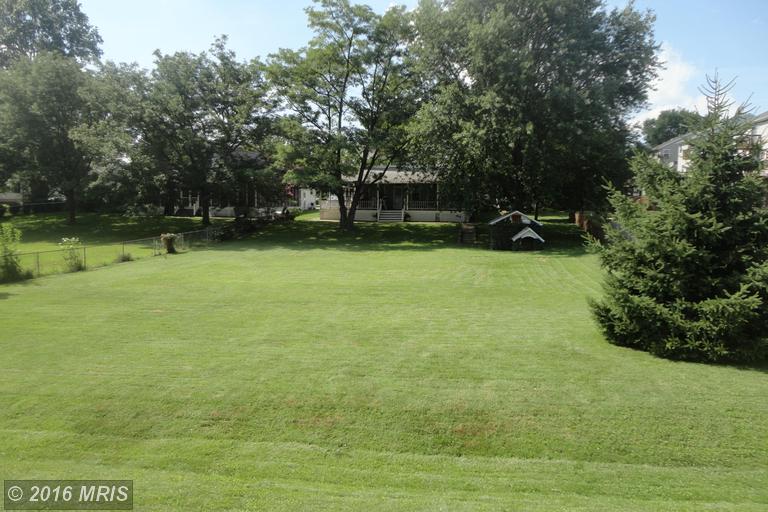 1 Kingston Cove Rd, Middle River MD 21220