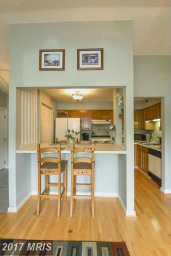 56 Helmsman Ct