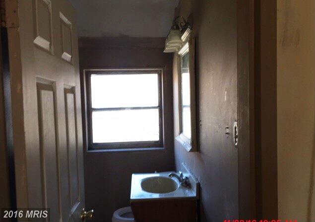 11 Sollers Point Rd
