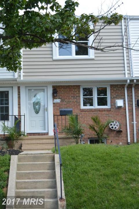 702 Dorchester Rd