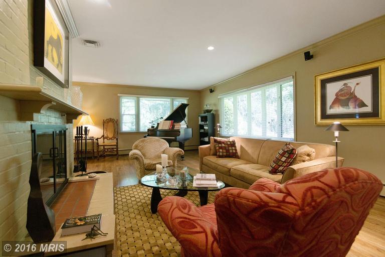 For Sale: 806 Glen Allen Dr Baltimore, MD 21229