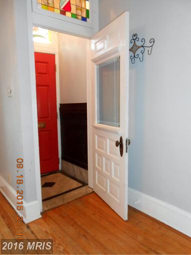 35 Ostend St E
