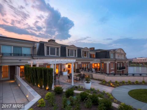 1127 Castanea Ct