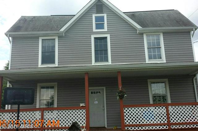 2500 Banger St