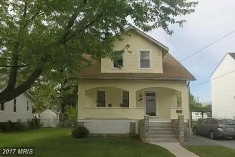 3203 Taylor Ave