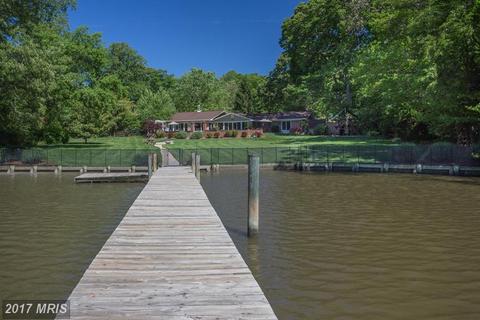 1330 Bay Head Rd