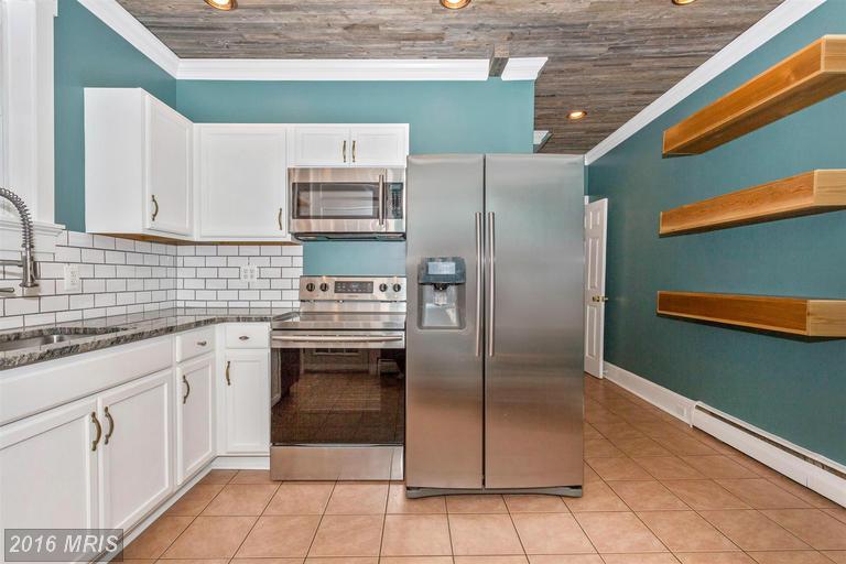 327 2nd St