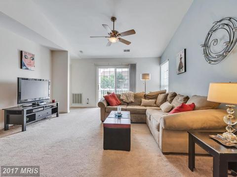 1734 Carriage Way