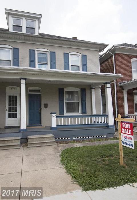 906 Mulberry Ave