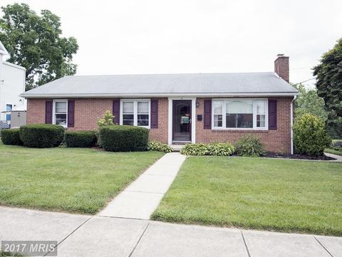 906 Mulberry Ave