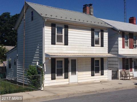 18 Main St