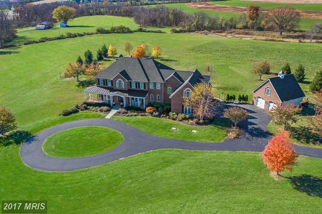 3371 Eclipse Ct