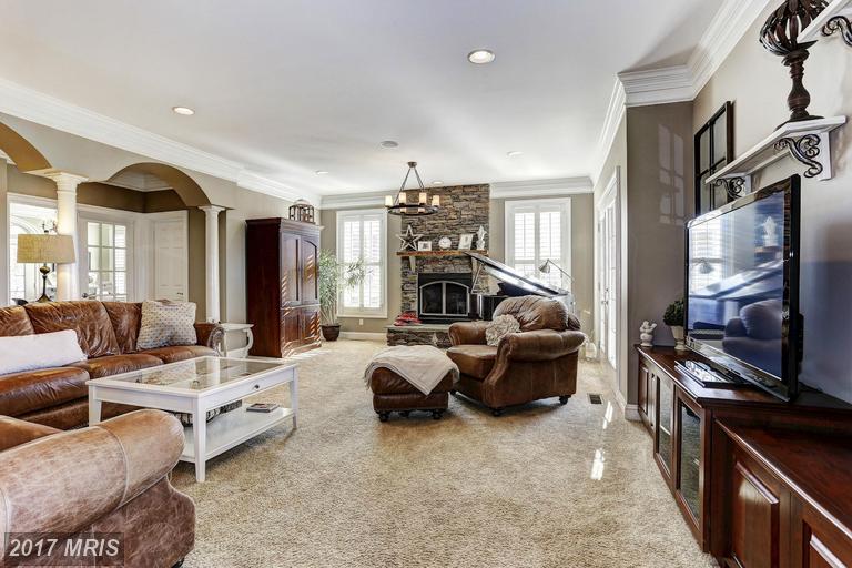 3371 Eclipse Ct