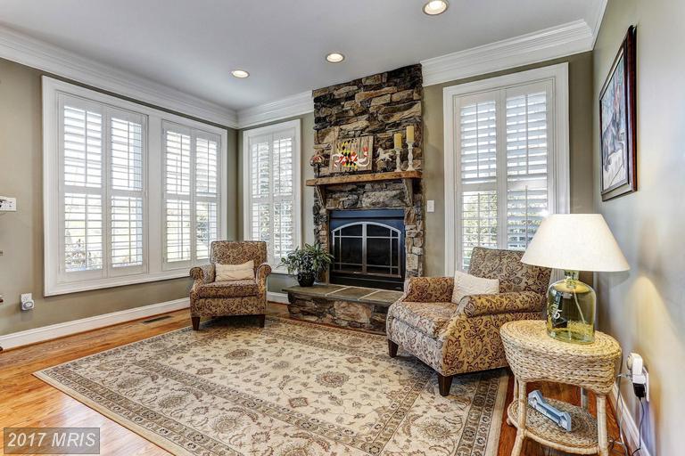 3371 Eclipse Ct