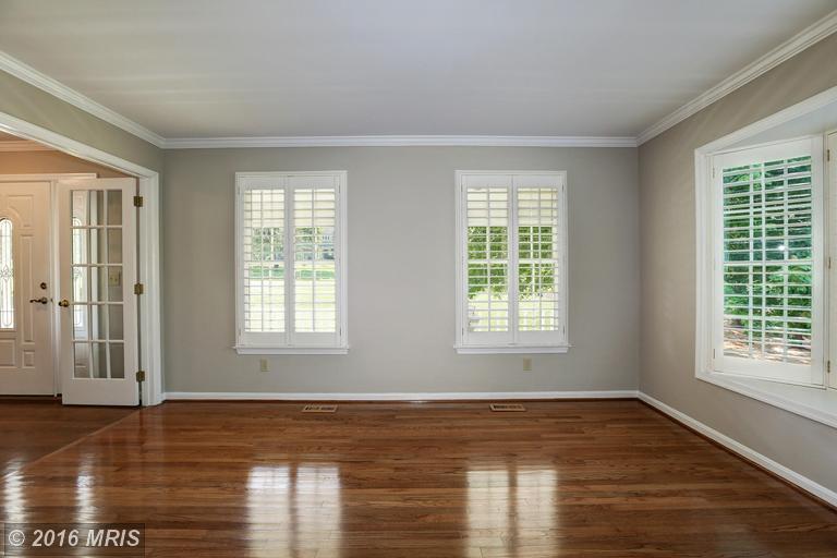 For Sale: 7323 Coventry Dr Middletown, MD 21769