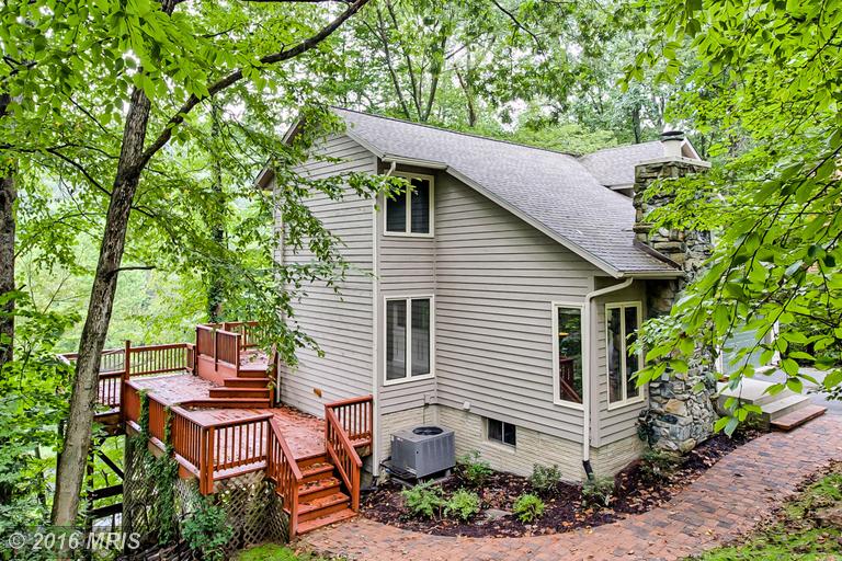 6754 Hemlock Point Rd