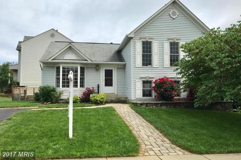 2404 Doubs Ct