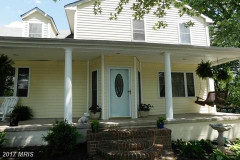 2404 Doubs Ct