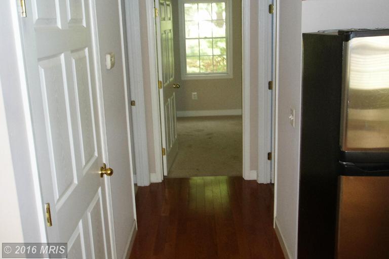 852 Warburton Rd