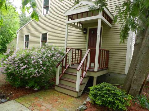 32 Hall Ct