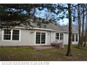 6 Honeysuckle Ln