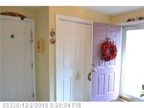 6 Honeysuckle Ln