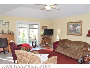 6 Honeysuckle Ln