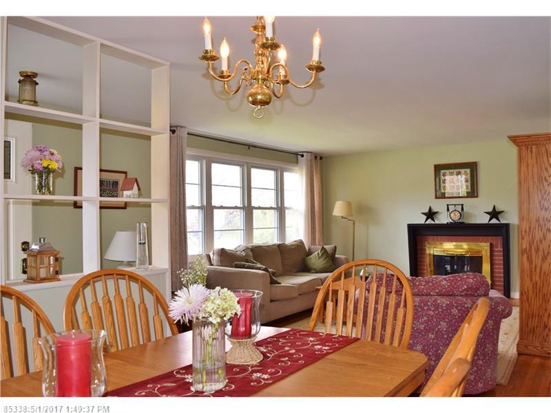 32 Oakdale Ave