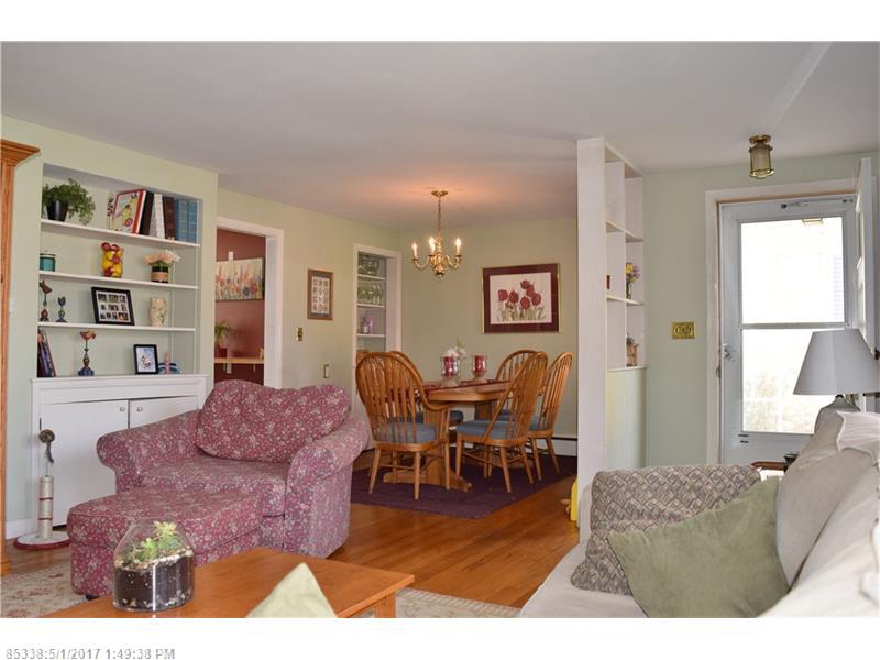 32 Oakdale Ave