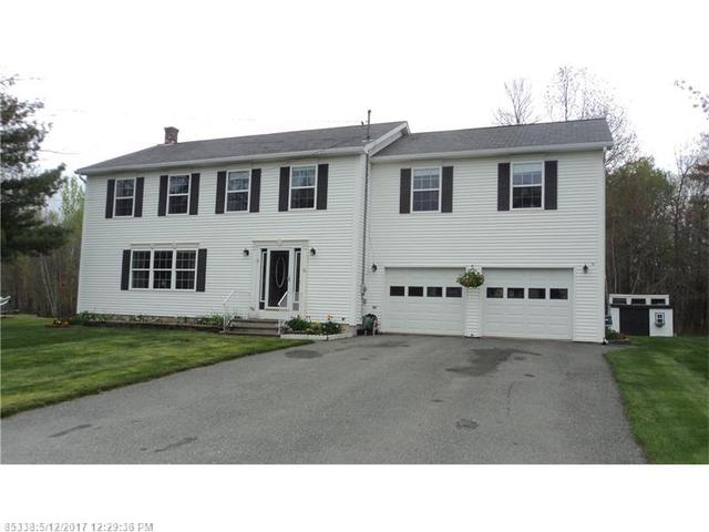 26 Lynn Ave