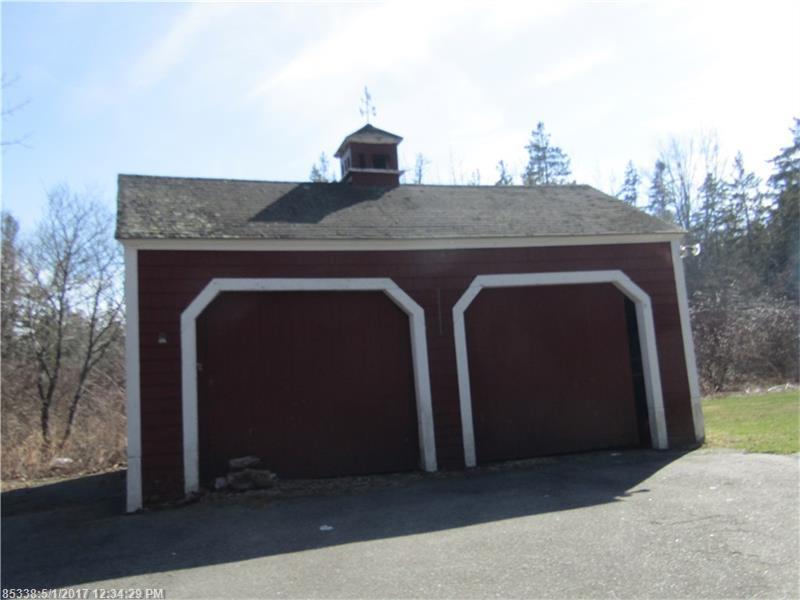 976 Castine Rd