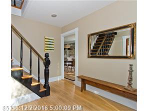 23 High St