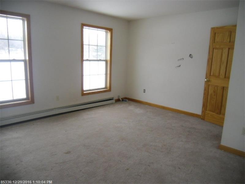 213 Canaan Rd
