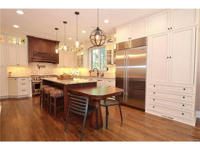 For Sale: 634 Vinewood Birmingham, MI 48009