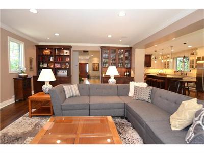 For Sale: 634 Vinewood Birmingham, MI 48009