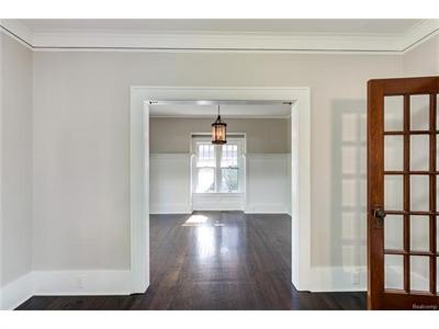 For Sale: 860 Knox Birmingham, MI 48009