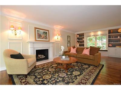 For Sale: 2210 Avon Birmingham, MI 48009