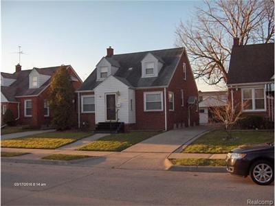 For Sale: 15548 Veronica Eastpointe, MI 48021
