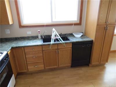 For Sale: 24266 Flower Eastpointe, MI 48021