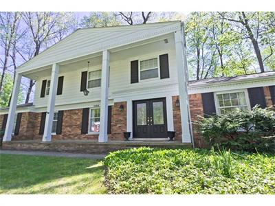 For Sale: 32816 Robinhood Franklin, MI 48025