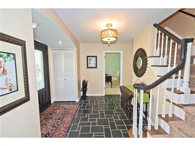 For Sale: 32816 Robinhood Franklin, MI 48025