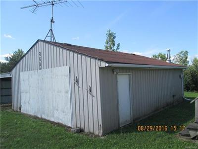 8624 Marquette