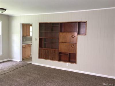 For Sale: 744 W Mapledale Hazel Park, MI 48030